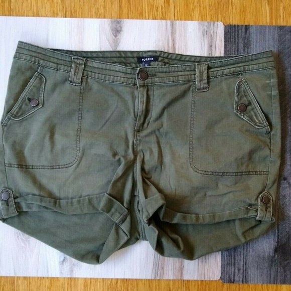 torrid Pants - Torrid Casual Cuffed Green Shorts